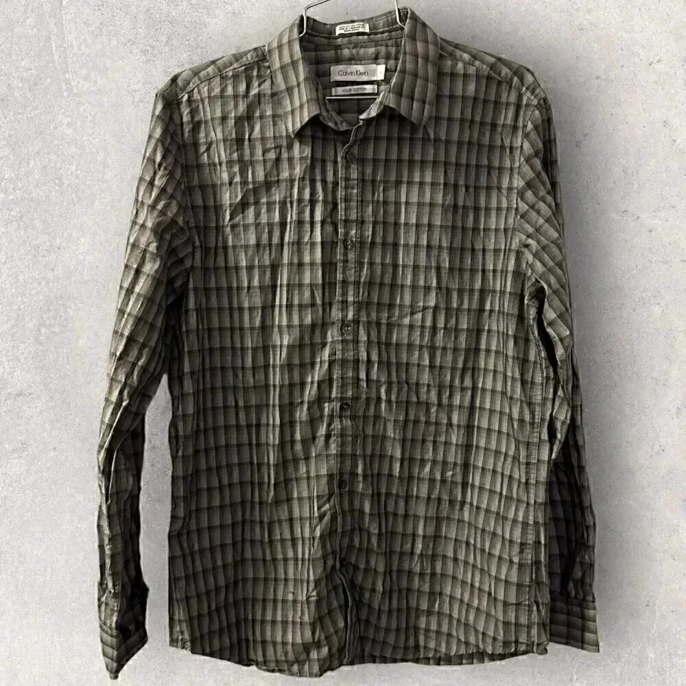 Calvin Klein plaid button up long sleeve gray liquid cotton size Medium